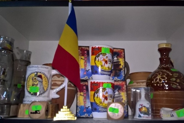 Cadouri, suveniruri, obiecte artizanat Slatina - magazinul Adaly's 13